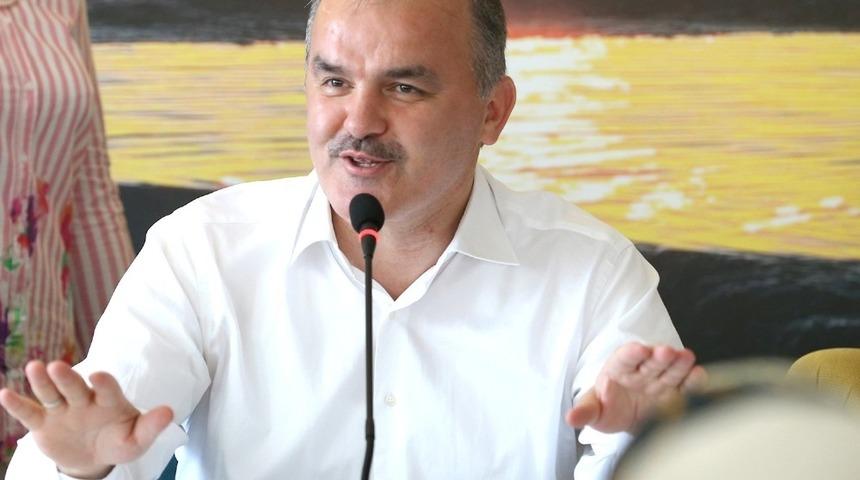 Başkan G&uuml;rlesin vatandaşları halk g&uuml;n&uuml;ne davet etti