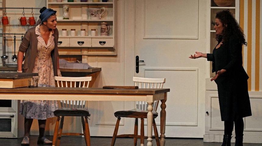 &lsquo;Beyaz&rsquo; &uuml;&ccedil; g&uuml;n kapalı gişe oynadı