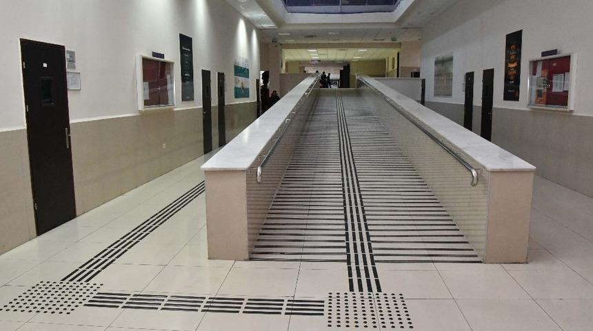 Adıyaman &Uuml;niversitesi engelleri tek tek kaldırıyor