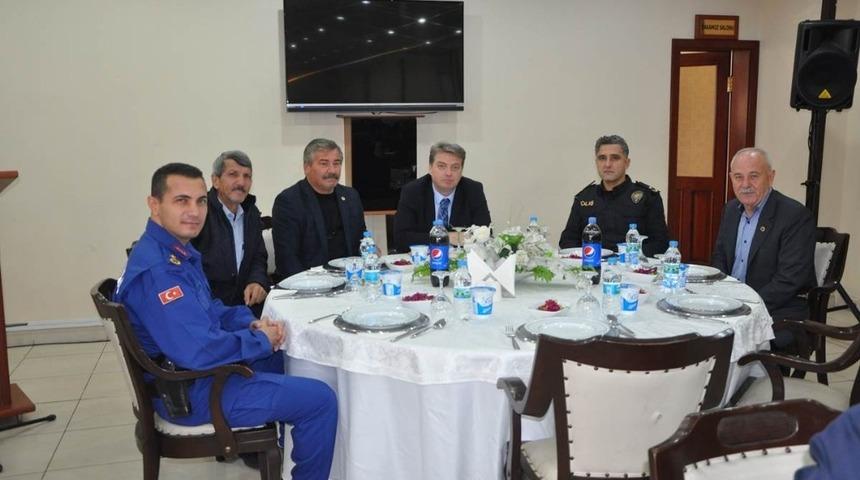 Kaymakamı Karahan muhtarlarla buluştu