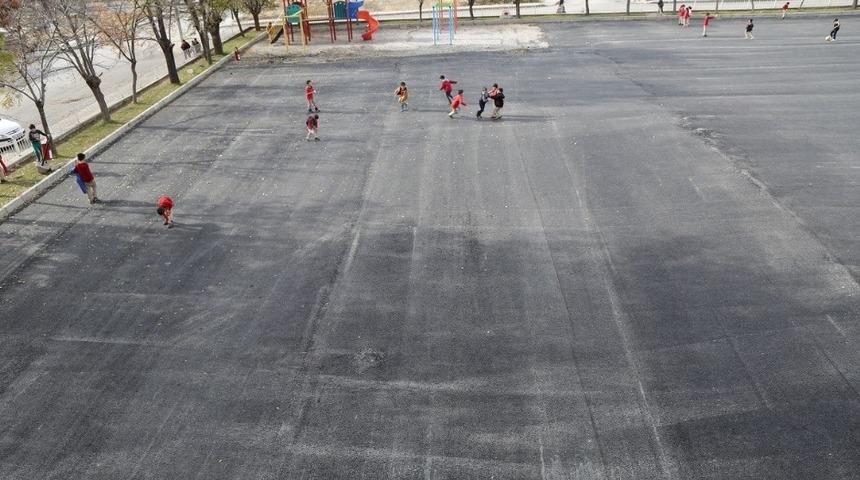 Erzincan&rsquo;da Okul Bah&ccedil;eleri artık daha modern