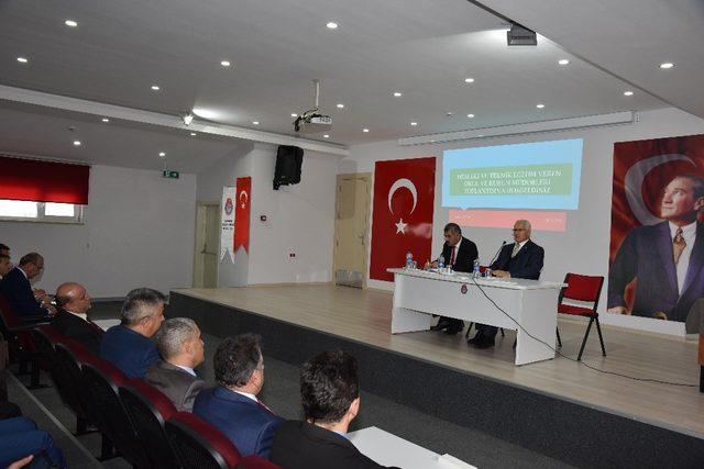 Denizli’de meslek liseleri için bir araya gelindi