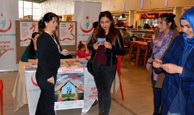 Kayseri’de “Dünya AIDS Günü” Farkındalık Etkinlikleri