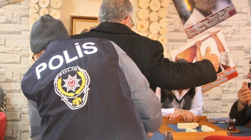 Elazığ&rsquo;da "Huzur23 Uygulaması" 3 ş&uuml;pheli yakalandı