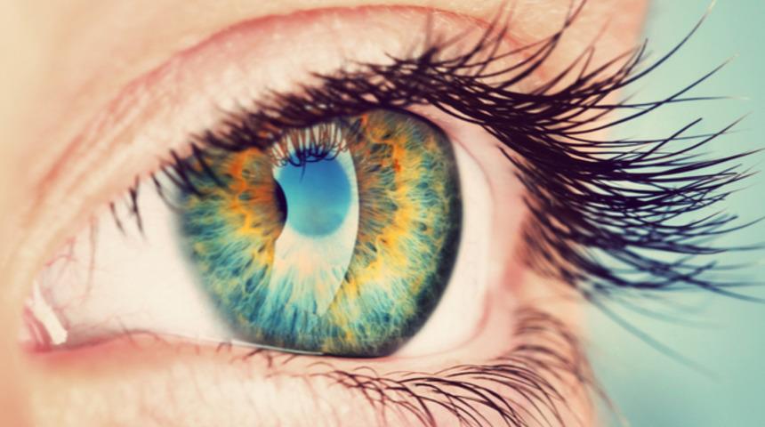 G&ouml;z kapağı estetiğiyle etkileyici bakışlar