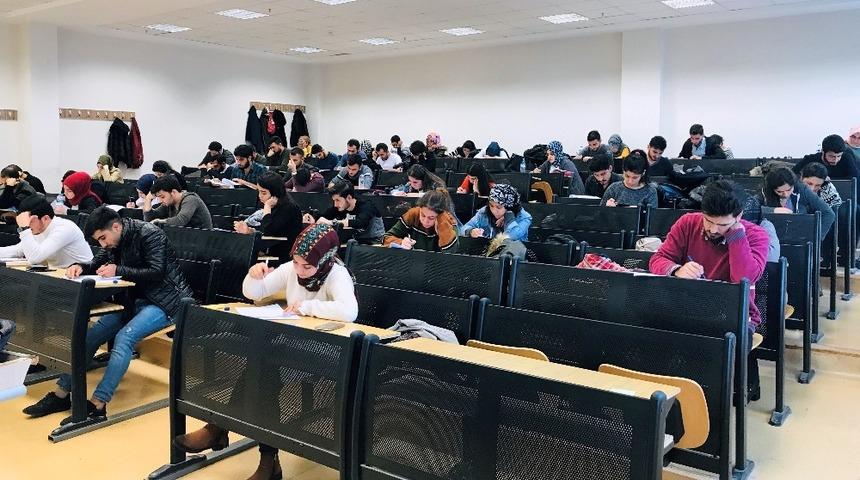 2018-2019 Bahar D&ouml;nemi Erasmus dil sınavı ger&ccedil;ekleştirildi
