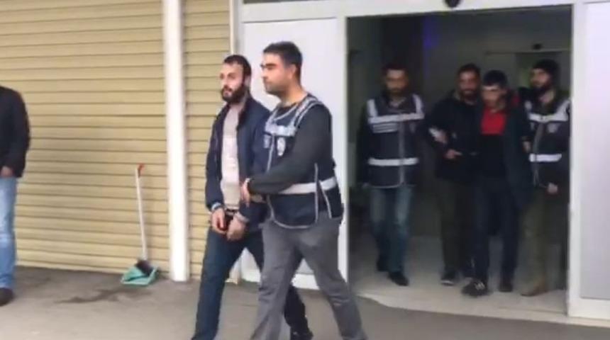 Oto hırsızlık ş&uuml;phelileri yakalandı