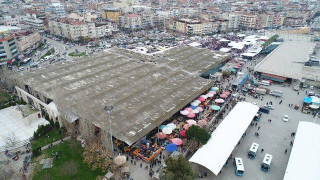 Yıkılan 34 yıllık pazar yerinde kültür merkezi yükselecek