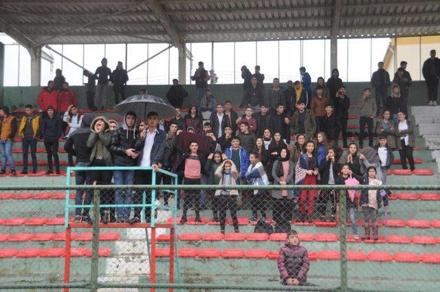 Cizre’de liseler arası futbol turnuvasında şampiyon belli oldu