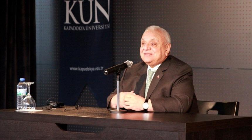 Eski K&uuml;lt&uuml;r ve Turizm Bakanı Ko&ccedil;, Kapadokya &Uuml;niversitesinde konferans verdi