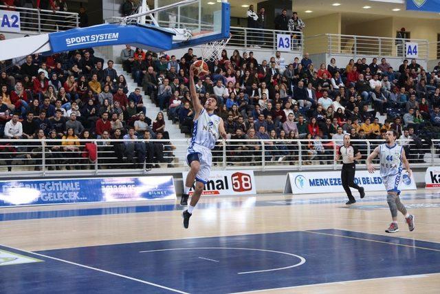 Denizli Basket yenilmezlik serisini sürdürdü