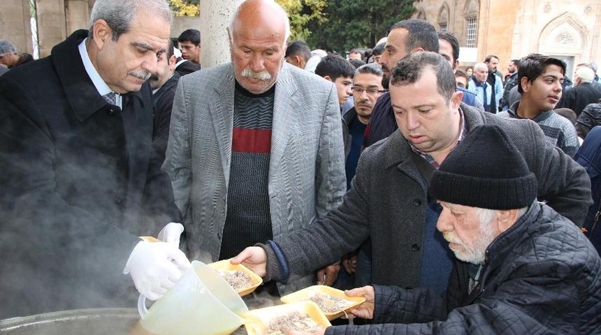 Şanlıurfa&rsquo;da 15 bin kişiye tirit ikramı