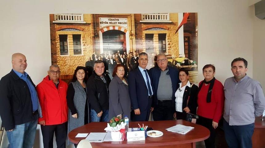 &Ccedil;eşme CHP&rsquo;den sivil toplum kuruluşlarına &rsquo;se&ccedil;im&rsquo; ziyareti