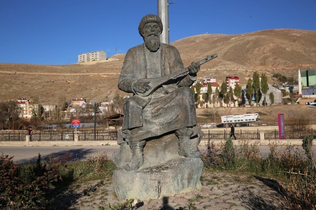 UNESCO&rsquo;nun &lsquo;Dede Korkut&rsquo; kararı Bayburt&rsquo;ta sevin&ccedil;le karşılandı