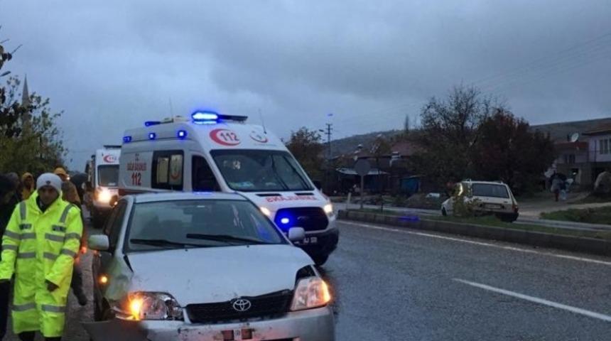 Adıyaman’da otomobiller çarpıştı: 4 yaralı