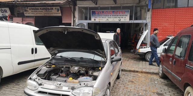 Tuvalete giderken belindeki silah ateş aldı, kalçasından yaralandı