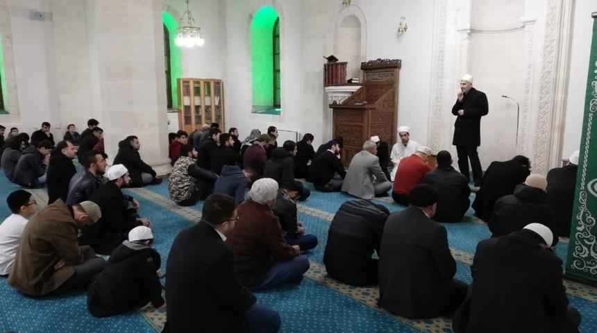 Sabah namazı buluşmaları devam ediyor