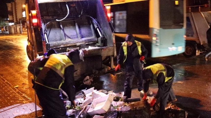 Soğuğa aldırış etmeden Ergene’de her gün 60 ton çöp topluyorlar