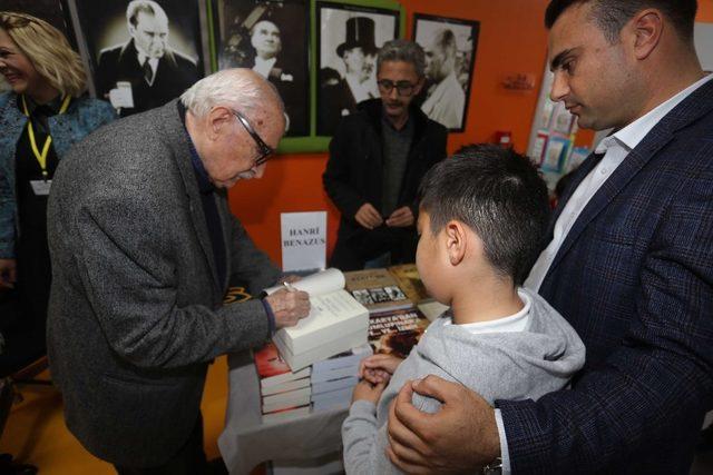 Kuşadası’nda Atatürk fotoğrafları sergisi açıldı