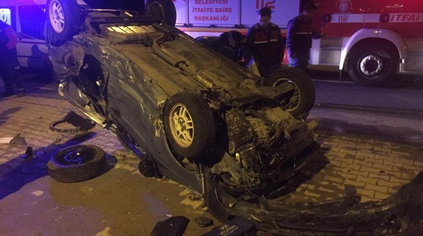 Edremit ve Ayvalık&rsquo;ta kaza: 2 yaralı