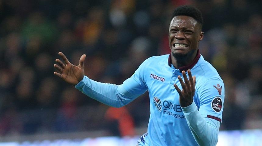 Annesini kaybeden Ekuban, Trabzonspor'a galibiyeti getirdi