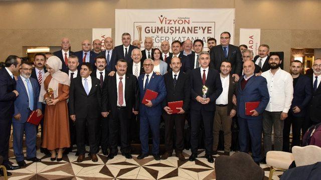 Gümüşhane’de ye değer katanlar ödüllerini aldı