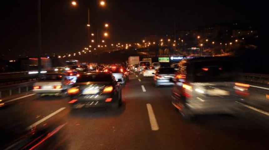 TEM otoyolunun bazı b&ouml;lgeleri 8 saatliğine trafiğe kapatıldı