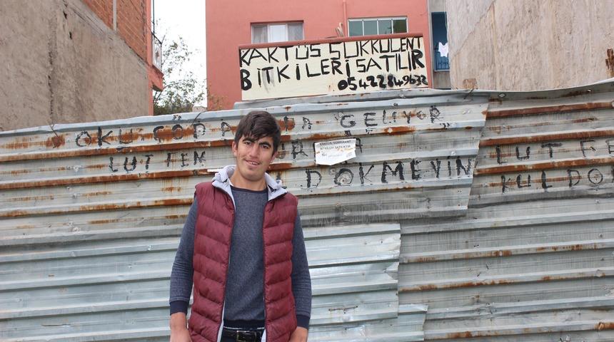 Engelleri aştı, kendi serasını kurdu