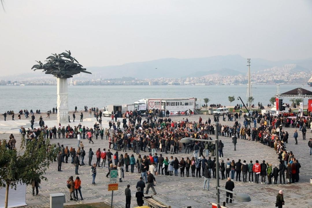 İzmir iyilikte buluştu