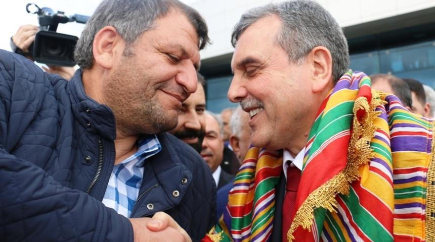 Ak&ccedil;akale&rsquo;den Beyazg&uuml;l&rsquo;e tam destek