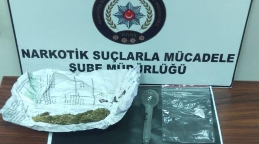 Kars&rsquo;ta uyuşturucu ele ge&ccedil;irildi