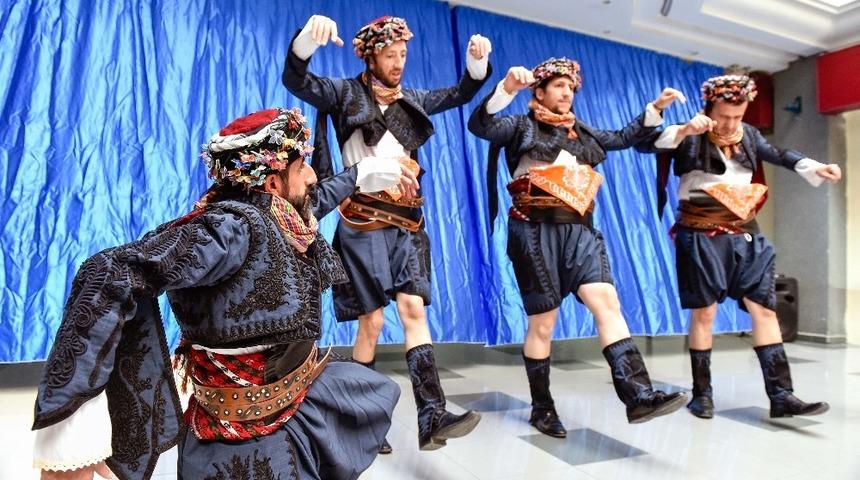 Engeller hayal oluyor