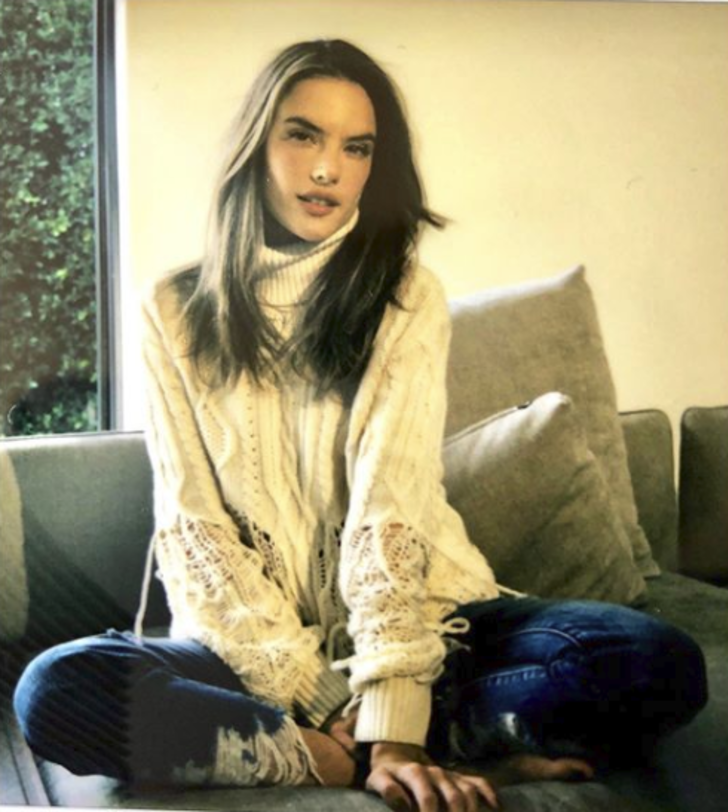 Alessandra böyle çağırdı: Sahile gidelim  G5