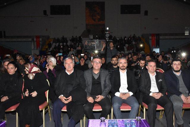 Hatipoğlu&rsquo;na Manisa&rsquo;da b&uuml;y&uuml;k ilgi 3