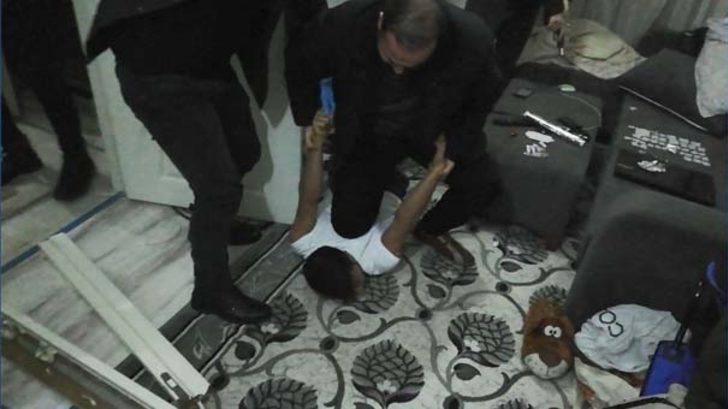 Uyuşturucu hazırlarken suçüstü yakalandılar G2