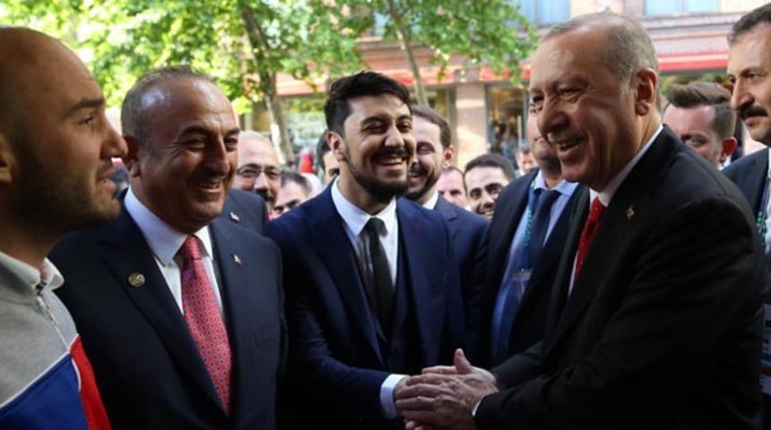 Cumhurbaşkanı Recep Tayyip Erdoğan'dan Arjantin'e gelen Türk gencine süpriz davet!