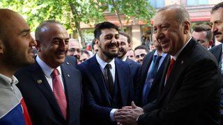 Cumhurbaşkanı Recep Tayyip Erdoğan'dan Arjantin'e gelen Türk gencine süpriz davet!