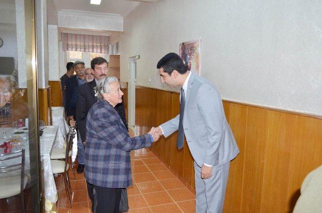 Çemişgezek’te muhtarlar toplantısı