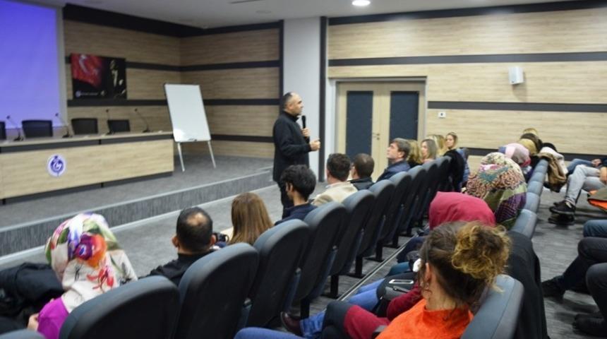 Biga&rsquo;da etkileşime dayalı erken eğitim konferansı