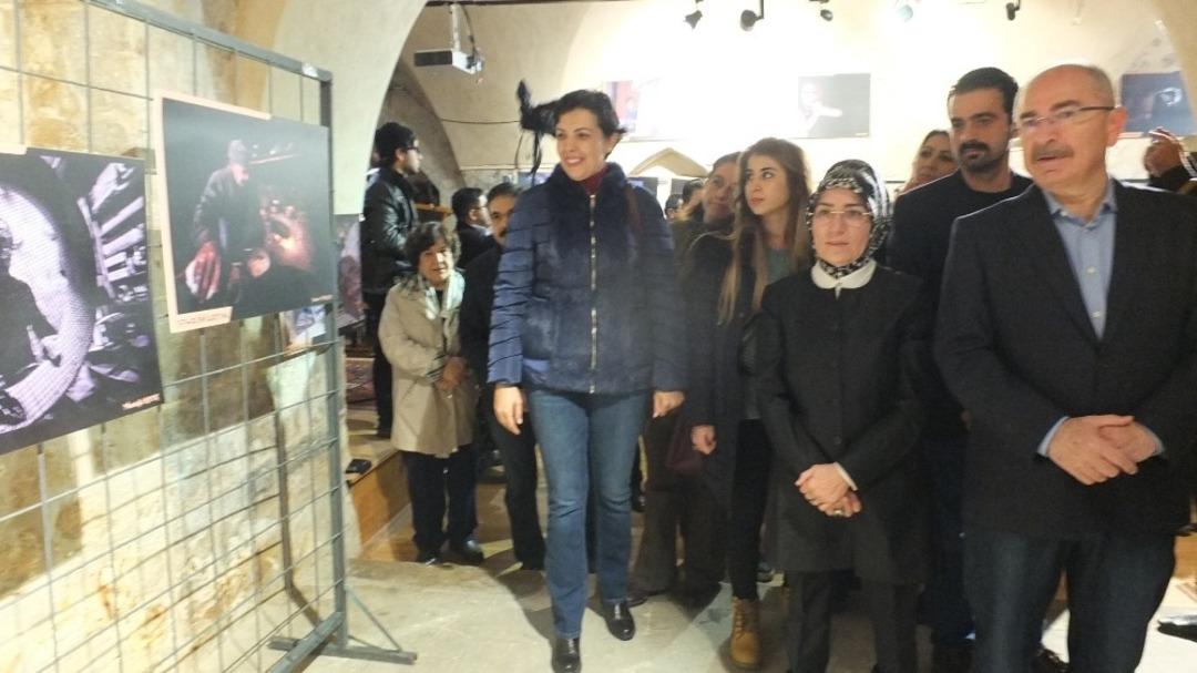 Vali Yaman ve ekibinden Mardin Sergisi
