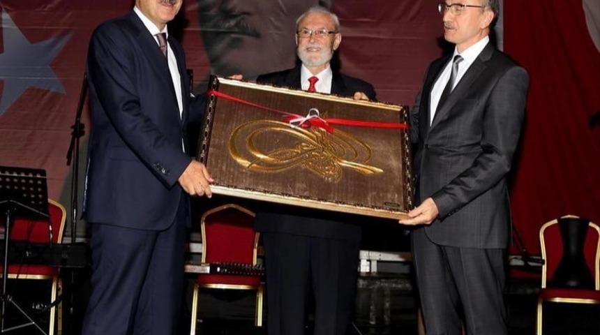 Servetini &ccedil;ocuklar i&ccedil;in harcıyor