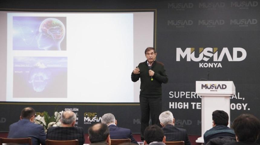 Stratejist -Yazar &Uuml;naldı şirketlerin hayatta kalma stratejilerini anlattı