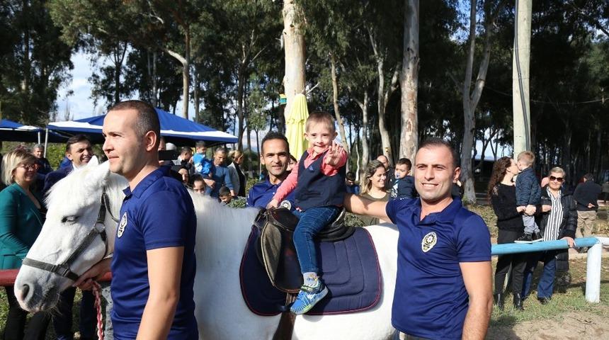 Emniyet M&uuml;d&uuml;r&uuml;  Ulucan , engelli bireyleri bulunan personelleri ile buluştu