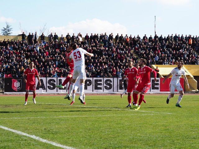 TFF 2. Lig: UTAŞ Uşakspor: 1 - Yılport Samsunspor: 2