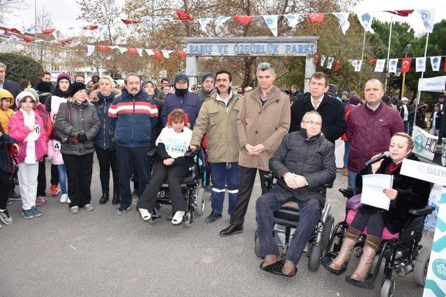 Tekirdağ’da ’Engelsiz yaşam’ yürüyüşü