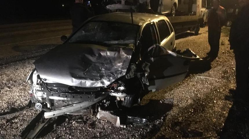 Antalya-Isparta karayolunda feci kaza: 1 ölü, 1 yaralı