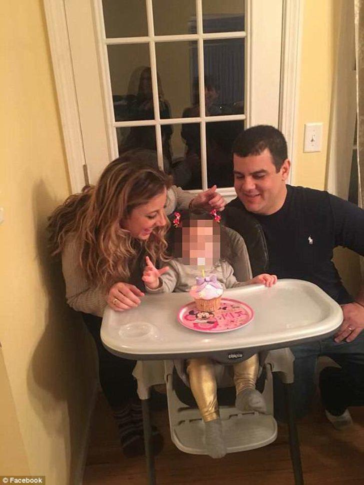 Böyle öğretmen olmaz olsun! Zihinsel engelli öğrencilerini kandırıp ilişkiye girmiş G4