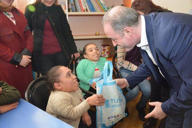 Başkan Özgökçe’den ‘3 Aralık Dünya Engelliler Günü’ mesajı