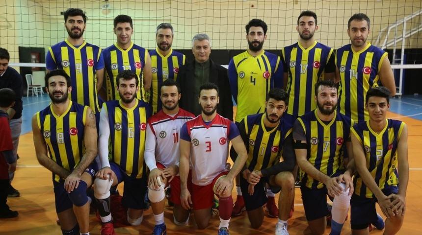Cizre Belediyesi Erkek Voleybol Takımı başarıdan başarıya koşuyor
