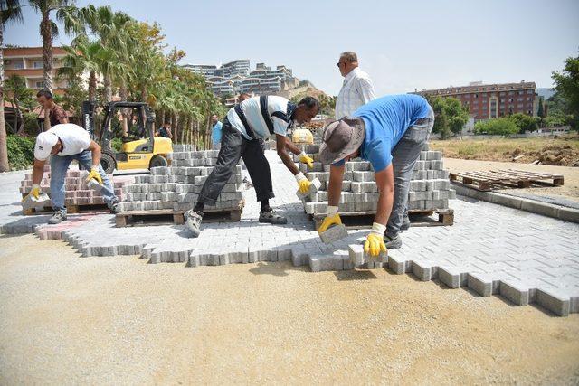 Alanya Belediyesi’nden 571 bin metrekare kaldırım ve parke çalışması